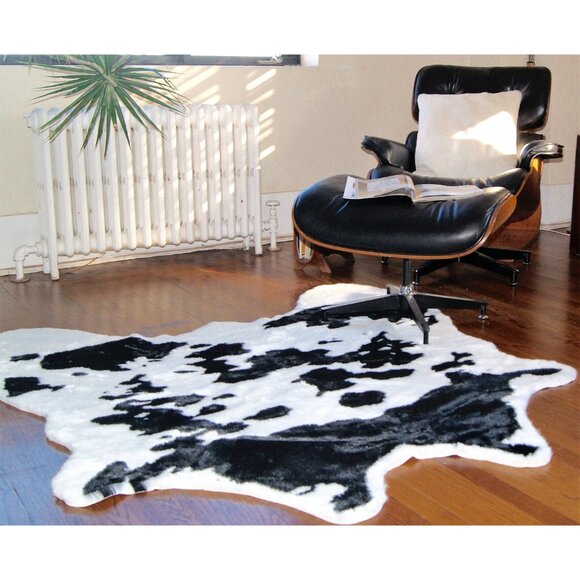 Luxe Home Decor Classic Faux Hide Rug | 1-Piece | black & white | 4.25'x'5 - Picture 2 of 3